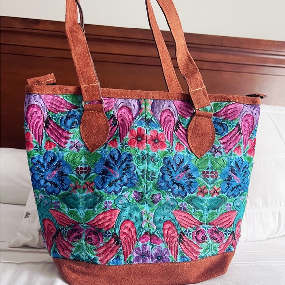 Handbags - Colorful Floral Tote Bag